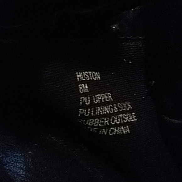 Shoes - Picture 4 of 5